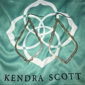 Kendra Scott Sophee Drop Earrings In Gold